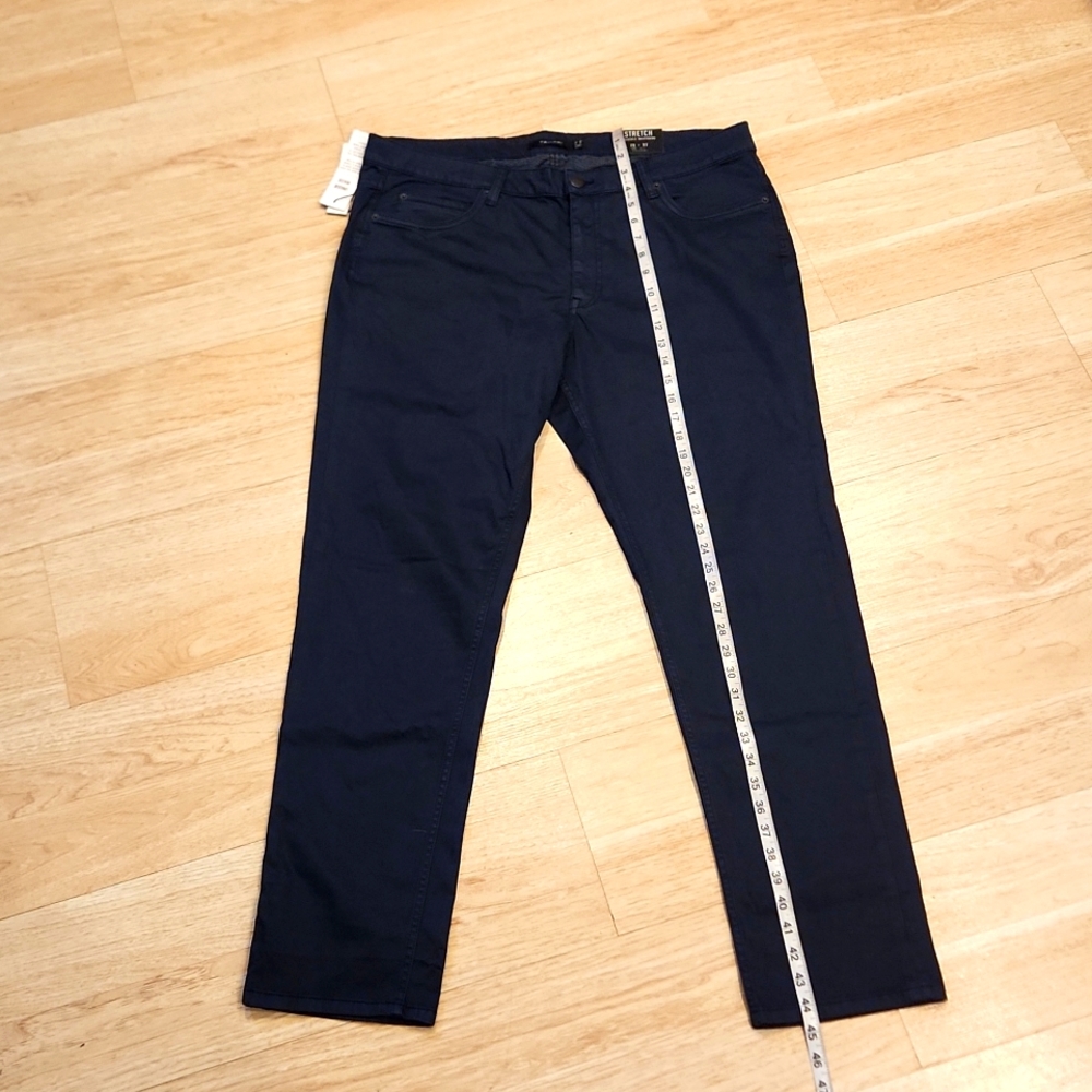 TAHARI JEANS